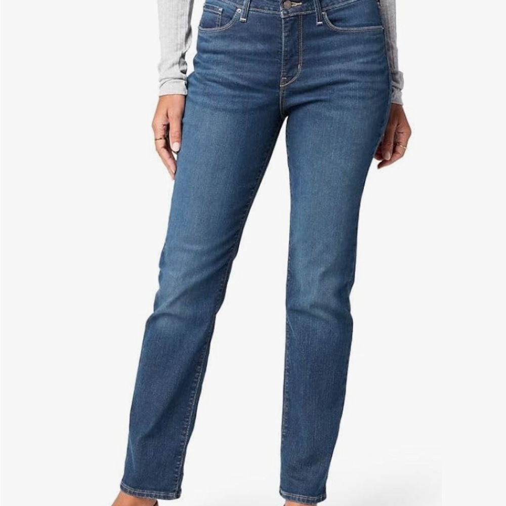 Levi's Signature Women's Mid Rose Straight Leg Jeans 16S